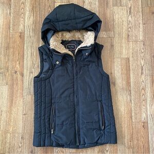 Love Tree Hooded Puffer Vest Faux Fur Quilted Black Brown Zip Pockets Small